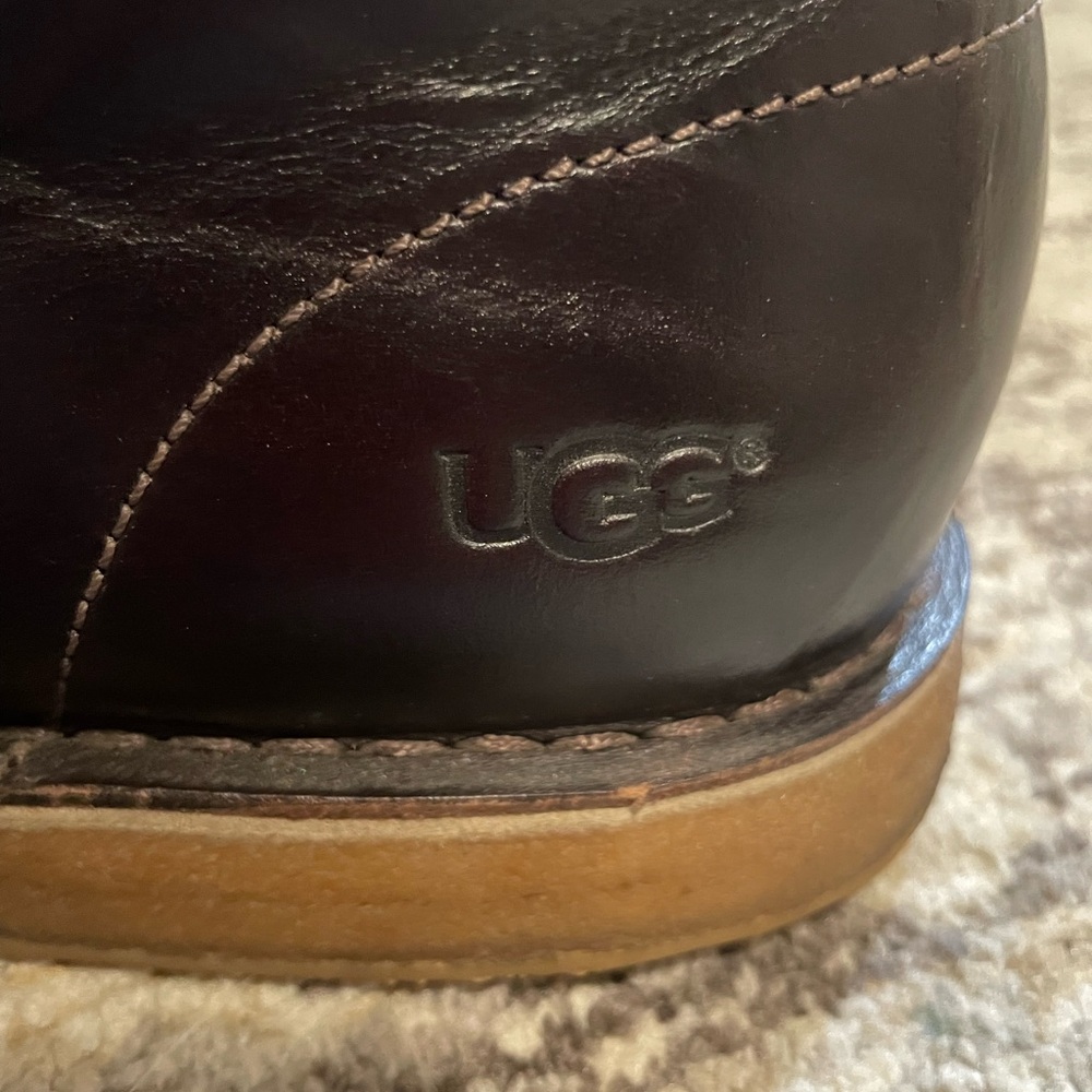 UGG Men's Dark Brown Chukka Boots - Picture 4 of 13